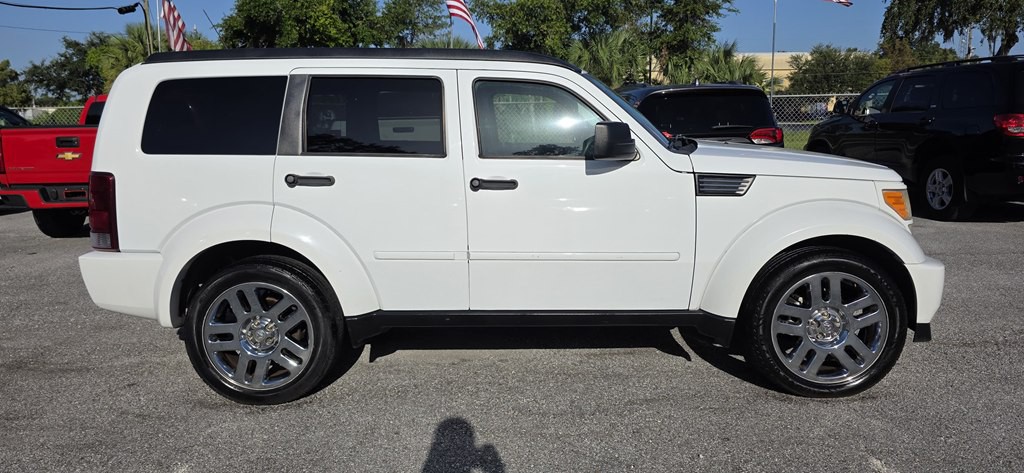 2011 Dodge Nitro Image 3