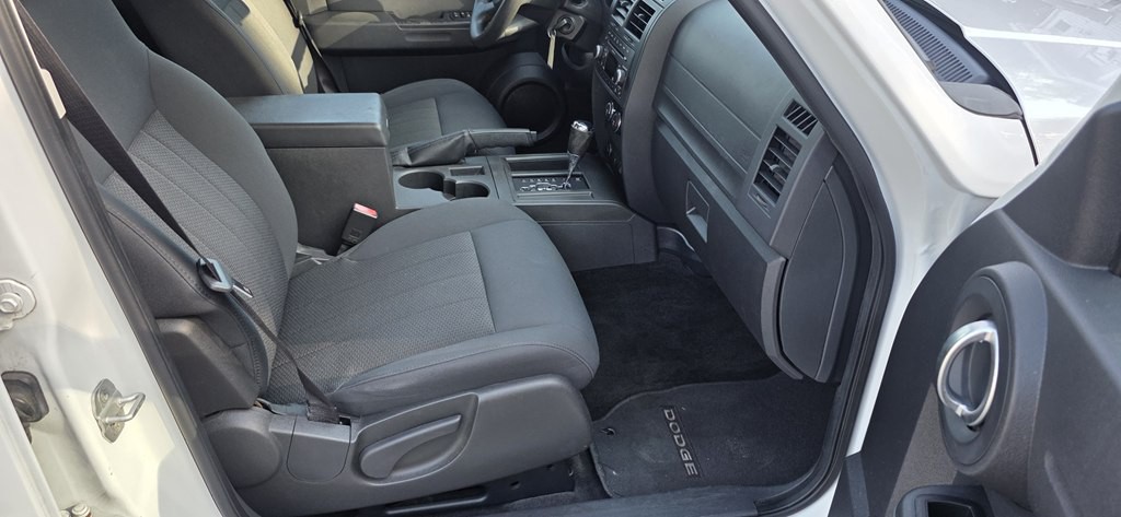 2011 Dodge Nitro Image 12