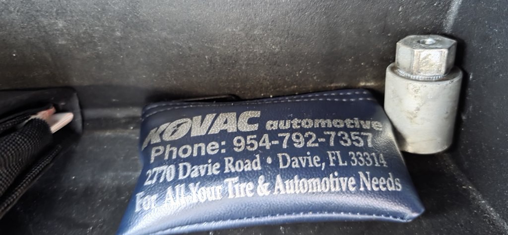 2011 Dodge Nitro Image 23