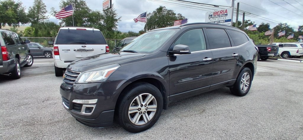 2017 Chevrolet Traverse Image 2