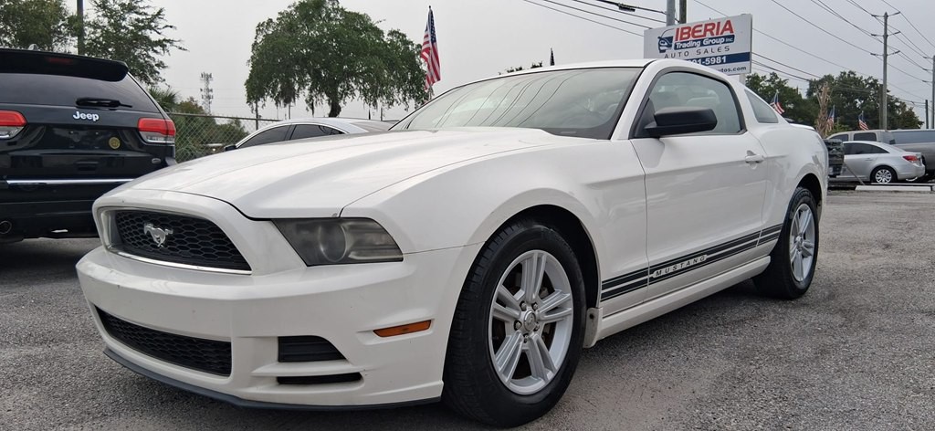 2013 Ford Mustang Image 1