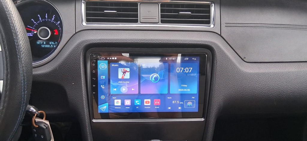 2013 Ford Mustang Image 18