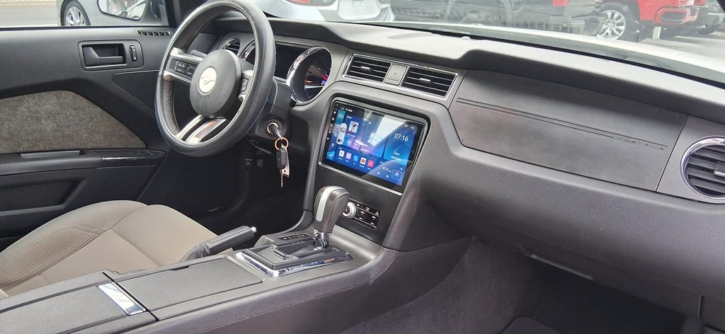 2013 Ford Mustang Image 24