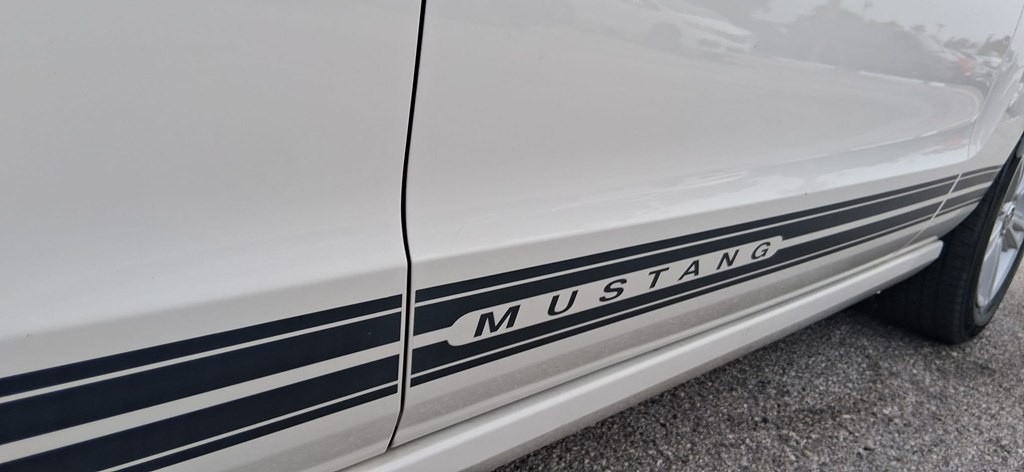 2013 Ford Mustang Image 29