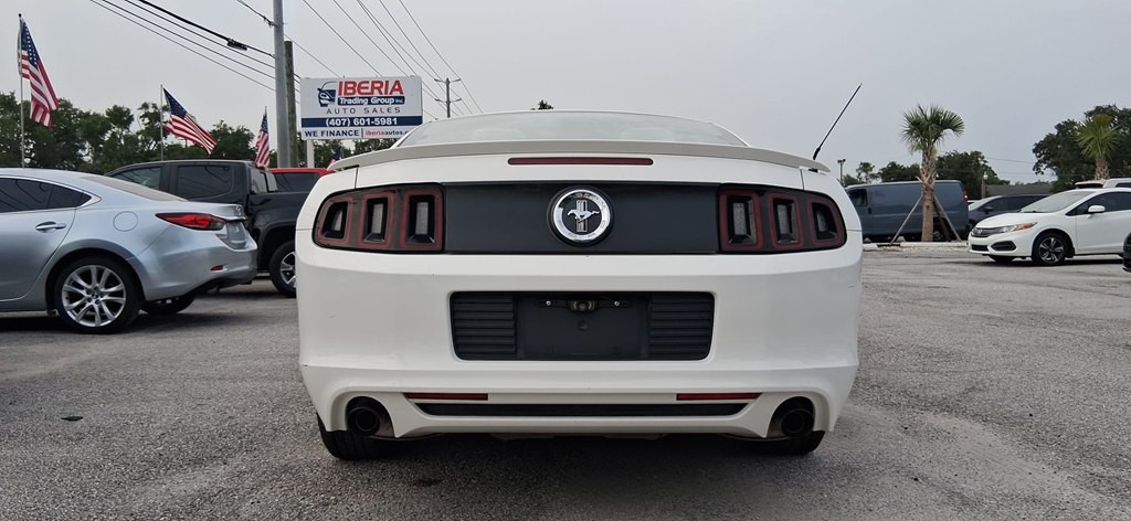 2013 Ford Mustang Image 39