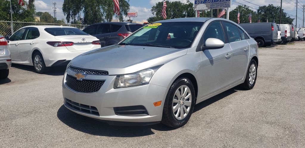 2011 Chevrolet Cruze Image 1