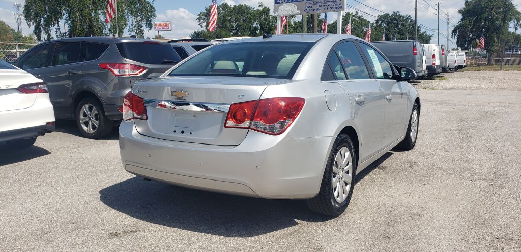 2011 Chevrolet Cruze Image 4