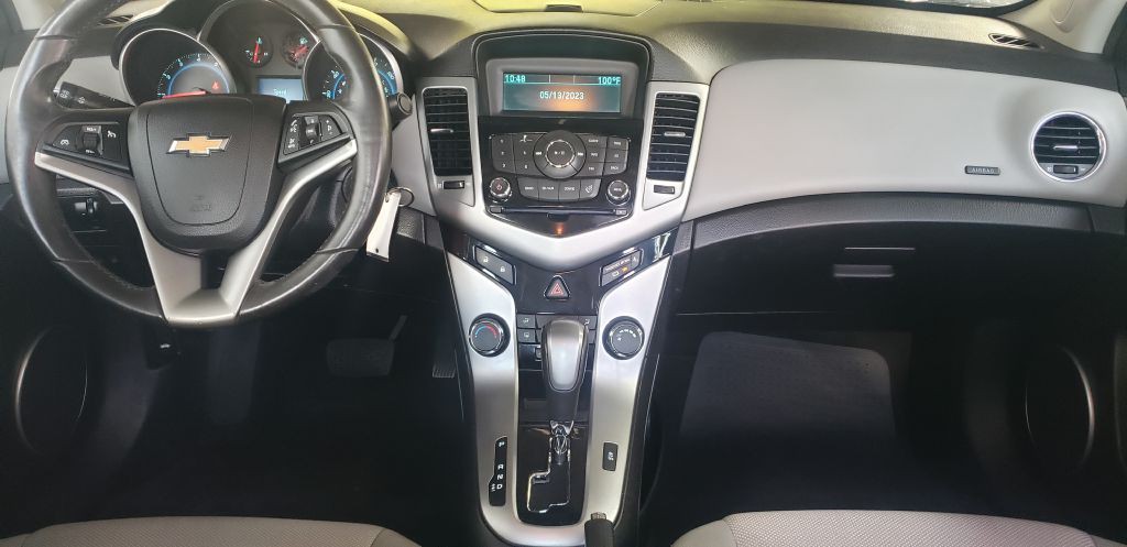 2011 Chevrolet Cruze Image 10