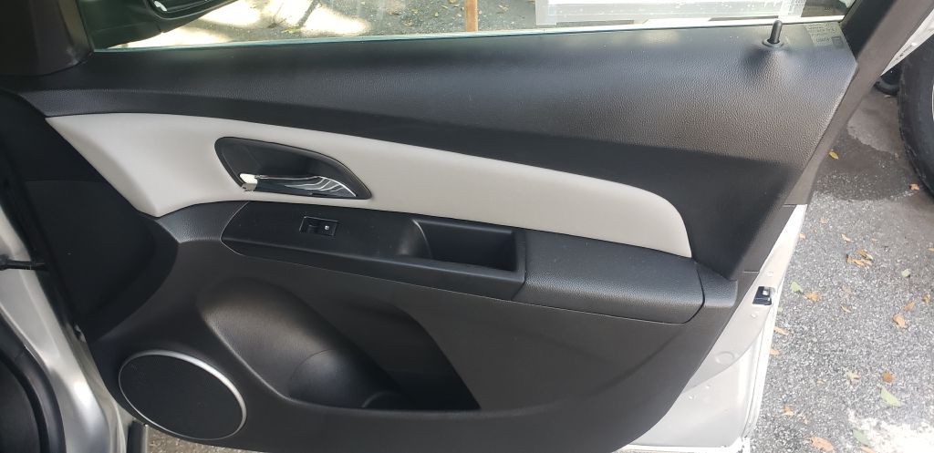 2011 Chevrolet Cruze Image 19