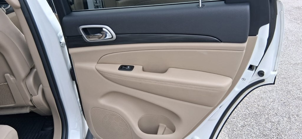 2020 Jeep Grand Cherokee Image 46