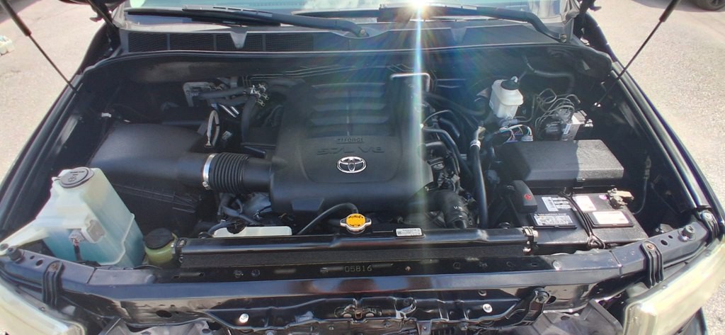 2015 Toyota Sequoia Image 55