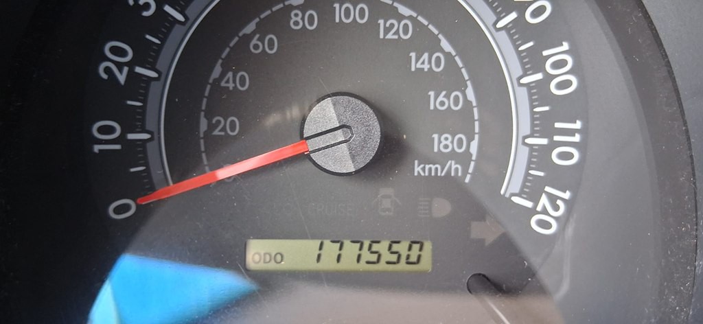 2015 Toyota Sequoia Image 11