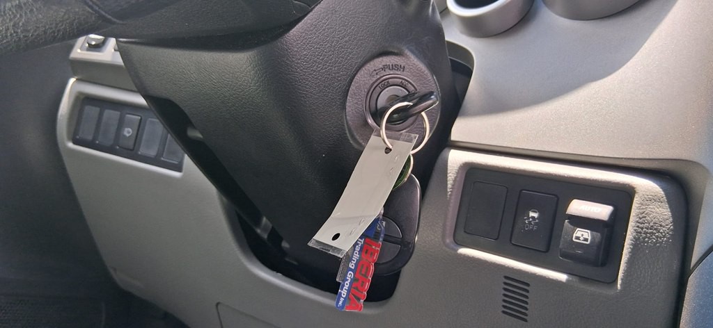 2015 Toyota Sequoia Image 25