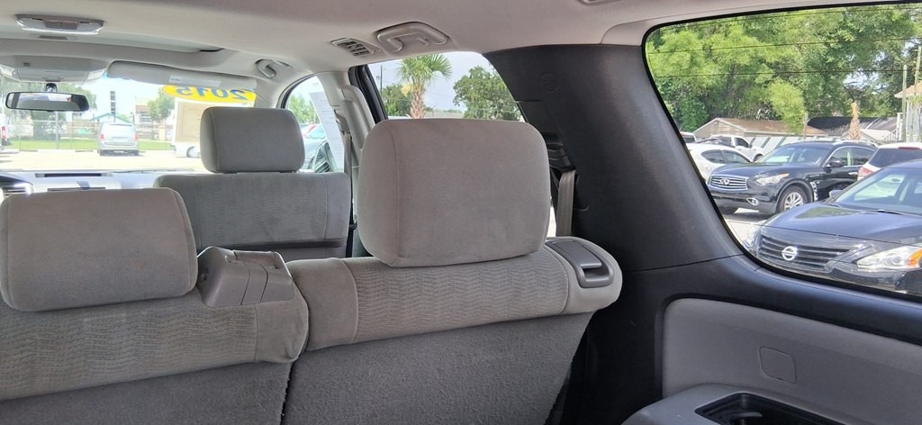 2015 Toyota Sequoia Image 44