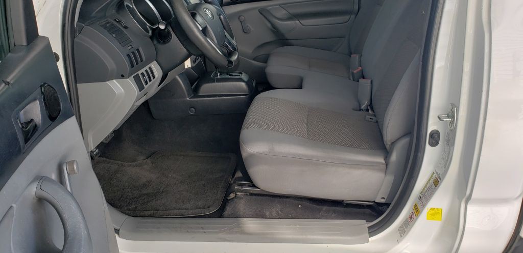 2013 Toyota Tacoma Image 11