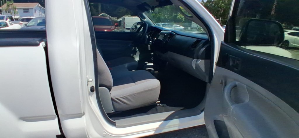 2013 Toyota Tacoma Image 13