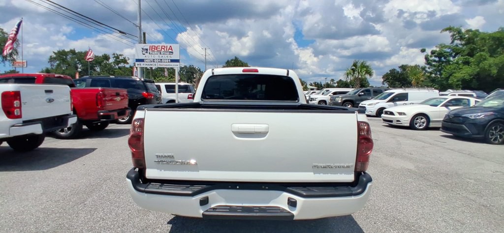 2013 Toyota Tacoma Image 24