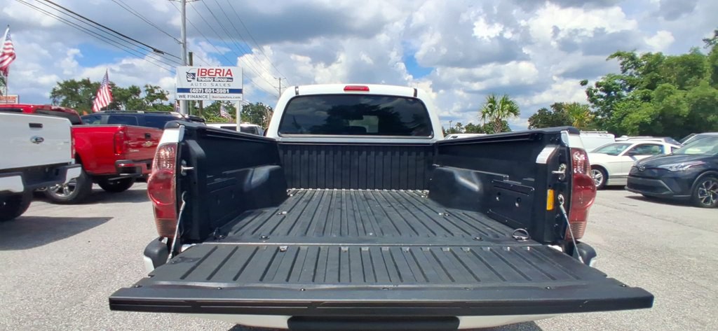 2013 Toyota Tacoma Image 28