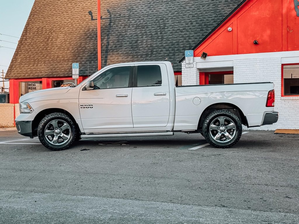 2015 RAM 1500 Image 11