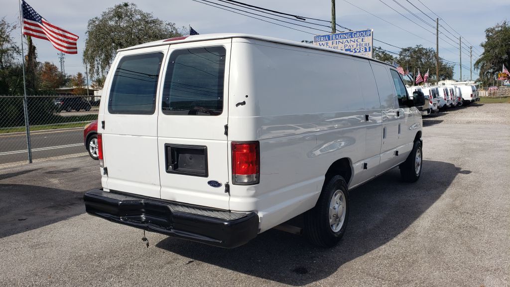 2014 Ford Econoline Image 11