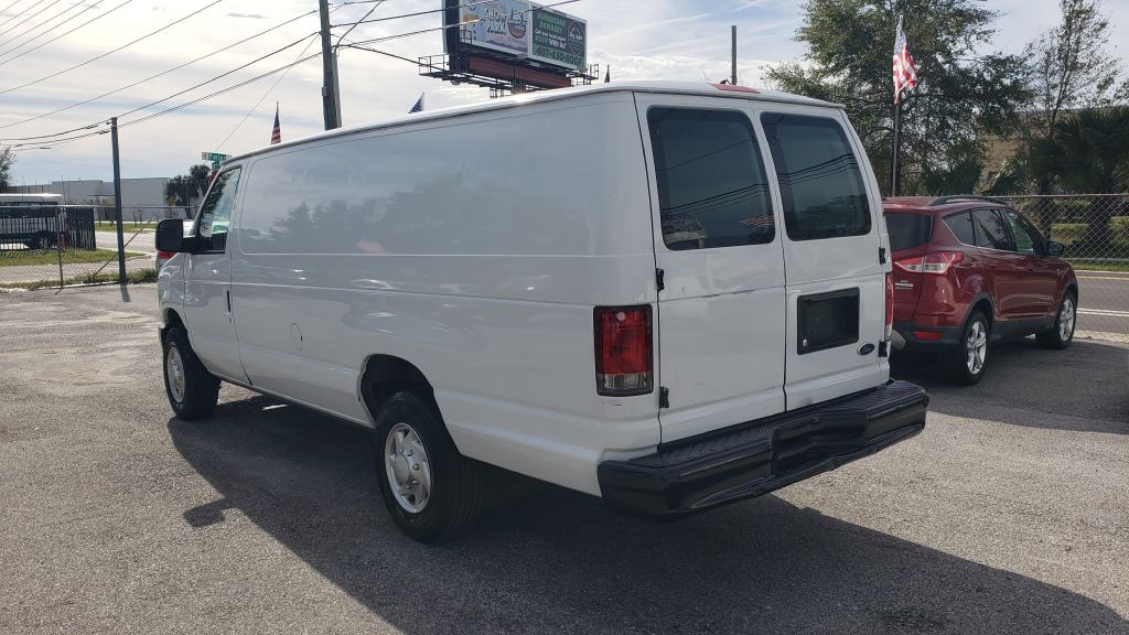2014 Ford Econoline Image 22