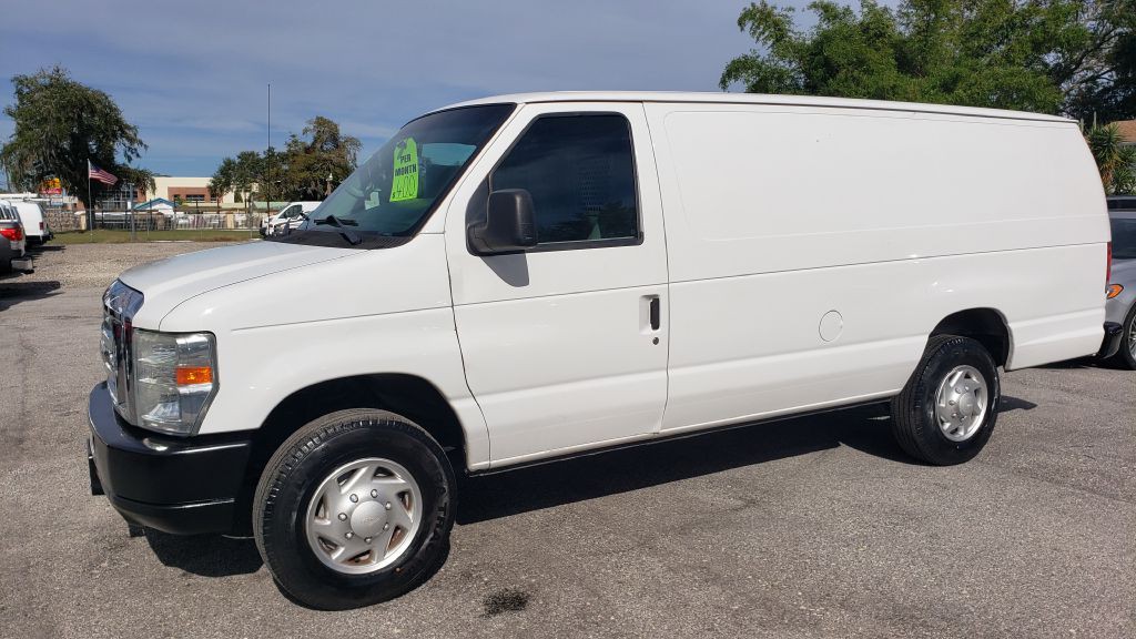 2014 Ford Econoline Image 28