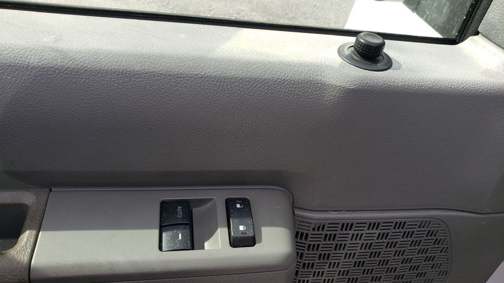 2014 Ford Econoline Image 33