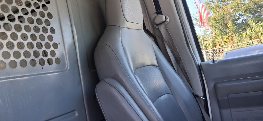 2014 Ford Econoline Image 13