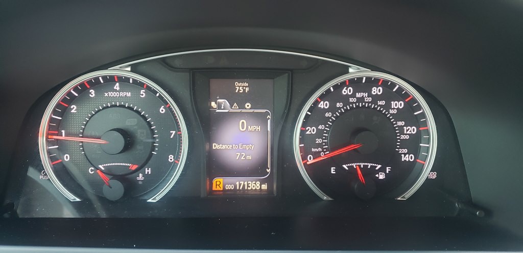 2016 Toyota Camry Image 14