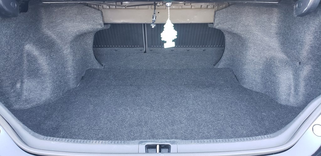 2016 Toyota Camry Image 35