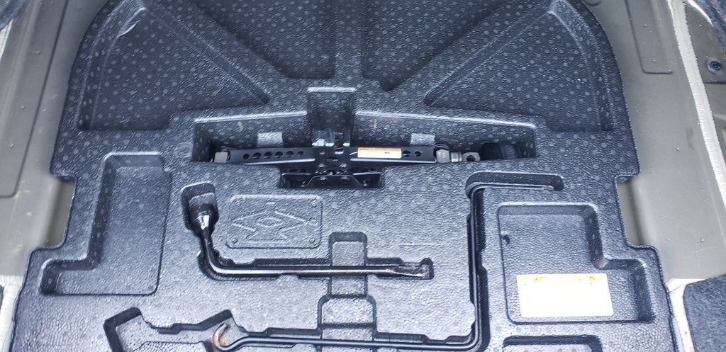 2016 Toyota Camry Image 37