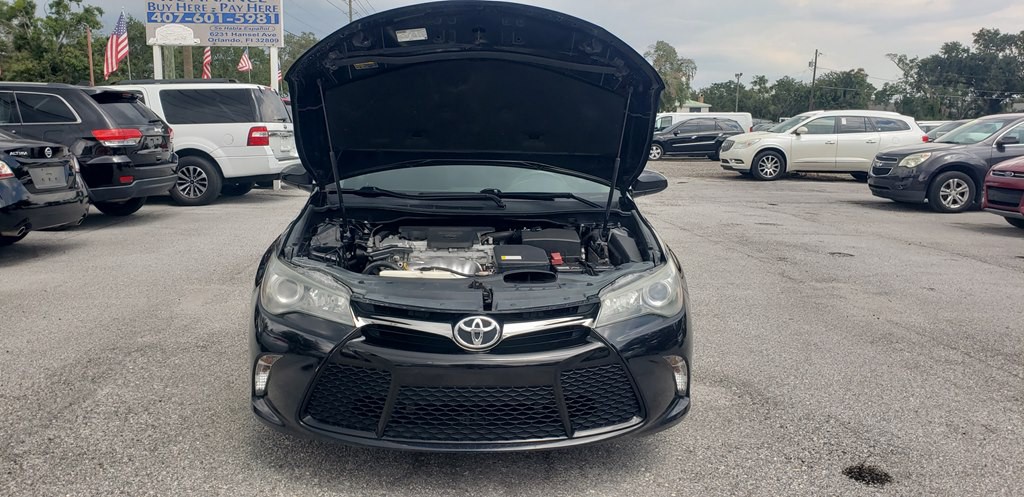 2016 Toyota Camry Image 40