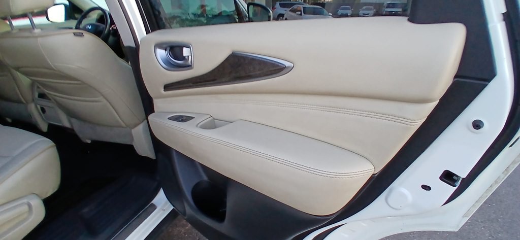 2015 INFINITI QX60 Image 40