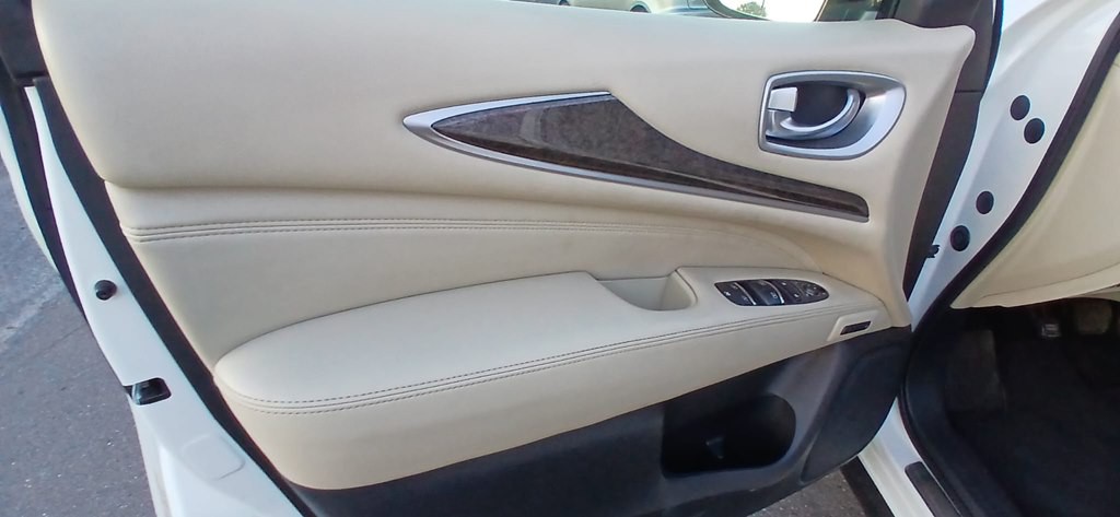 2015 INFINITI QX60 Image 38