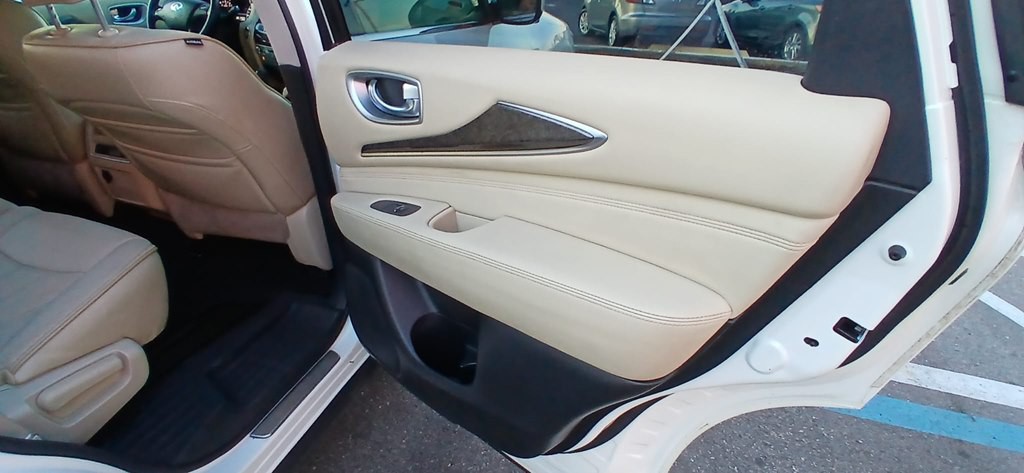 2015 INFINITI QX60 Image 39