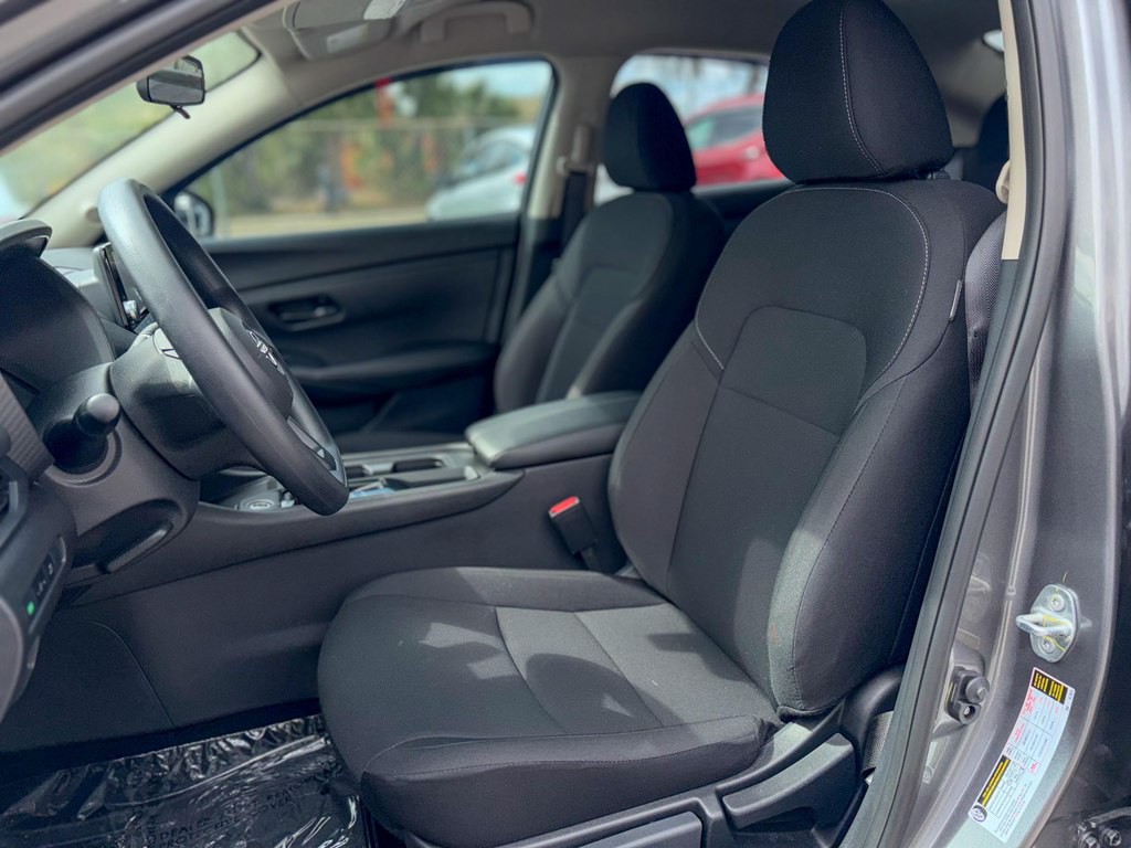 2025 Nissan Sentra Image 12