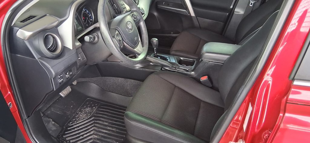 2017 Toyota Rav4 Image 14