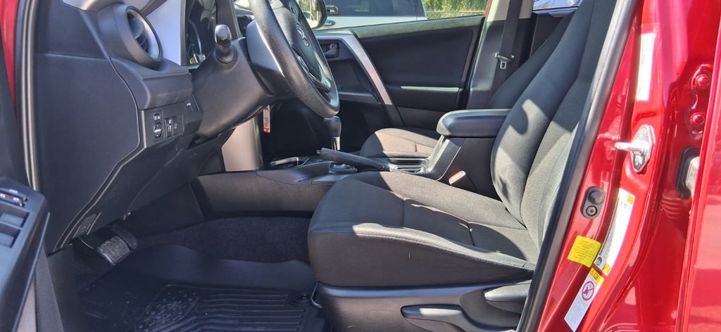 2017 Toyota Rav4 Image 24