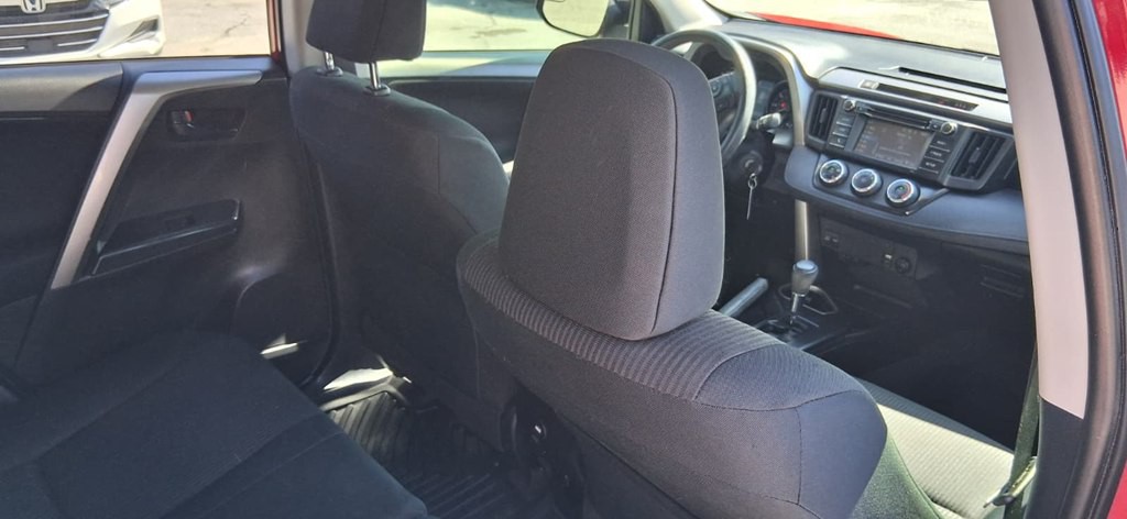 2017 Toyota Rav4 Image 29