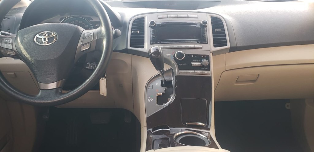 2011 Toyota Venza Image 14