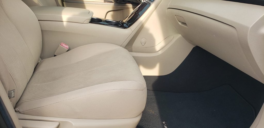 2011 Toyota Venza Image 25