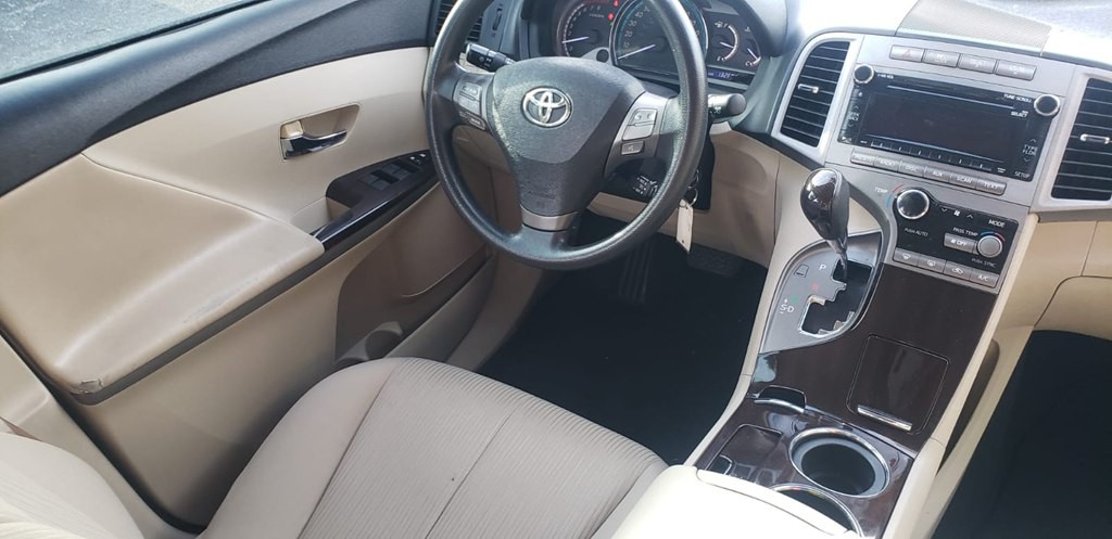 2011 Toyota Venza Image 28