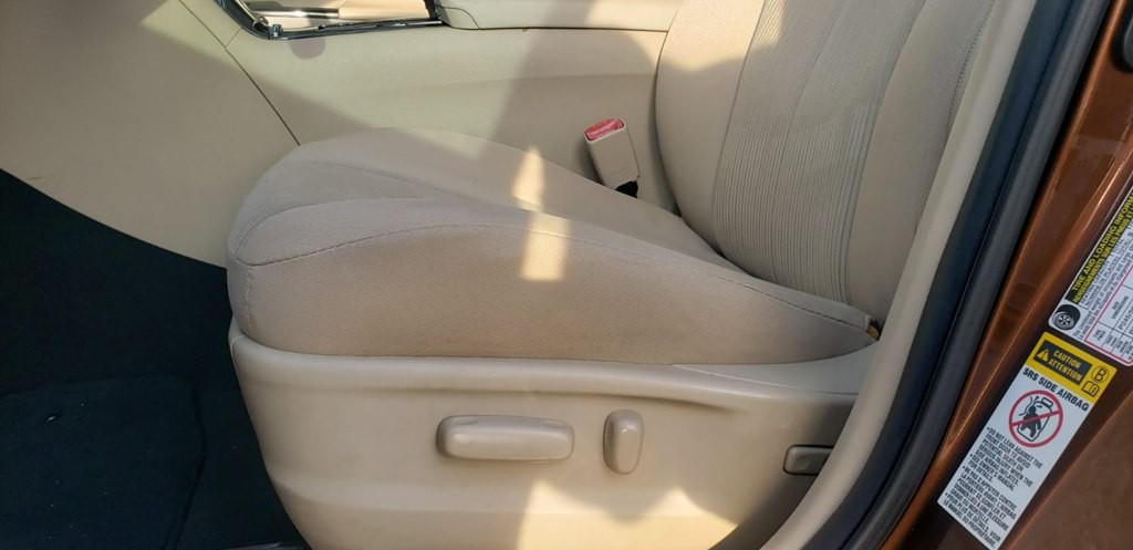 2011 Toyota Venza Image 33