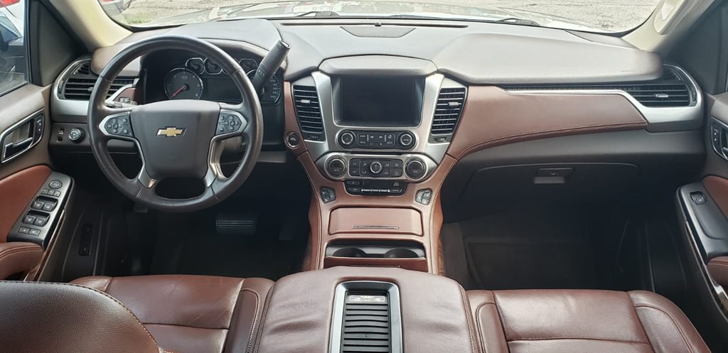 2015 Chevrolet Suburban Image 11