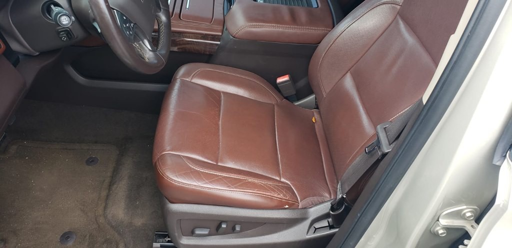 2015 Chevrolet Suburban Image 21