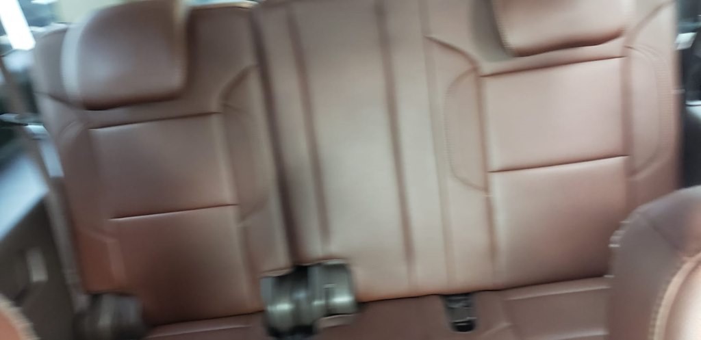 2015 Chevrolet Suburban Image 25