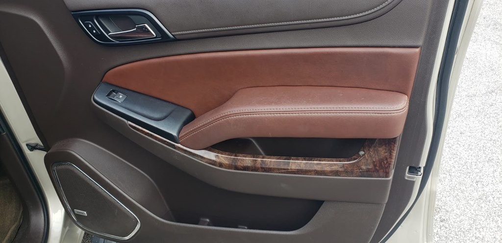 2015 Chevrolet Suburban Image 27