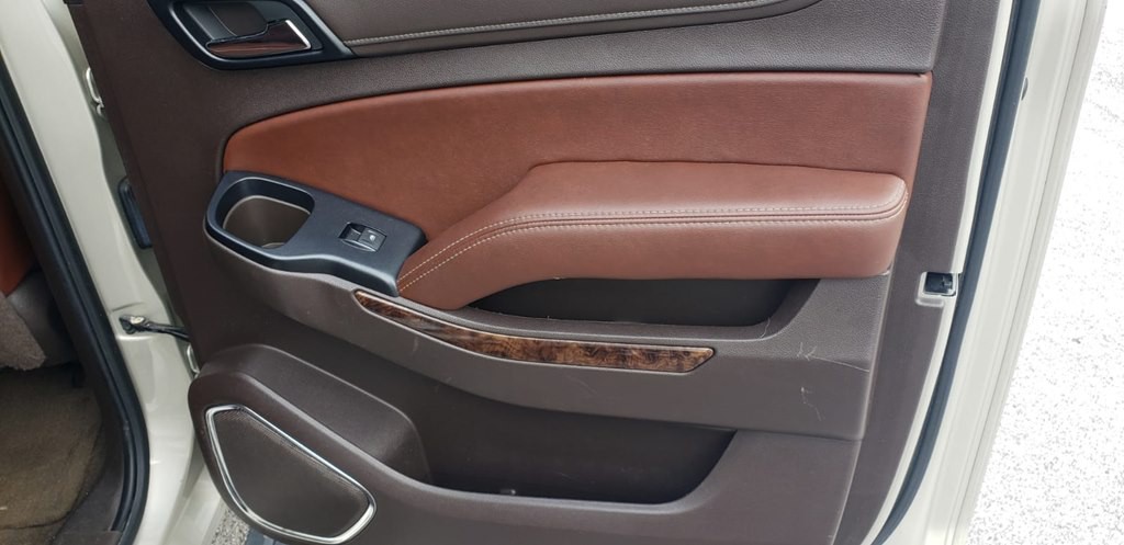 2015 Chevrolet Suburban Image 28