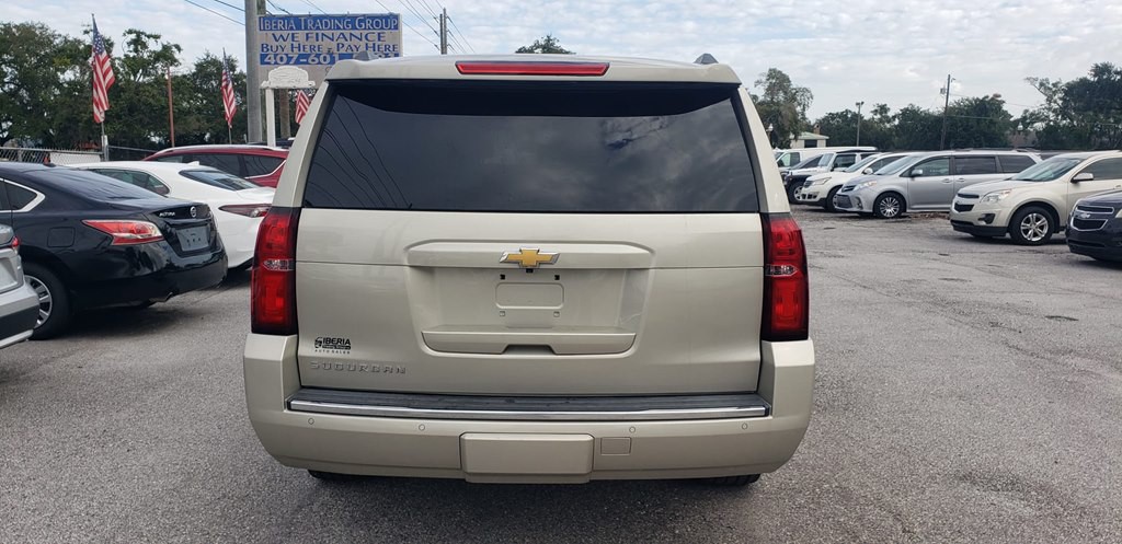 2015 Chevrolet Suburban Image 30