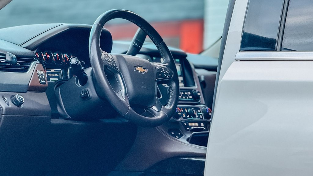 2015 Chevrolet Suburban Image 22